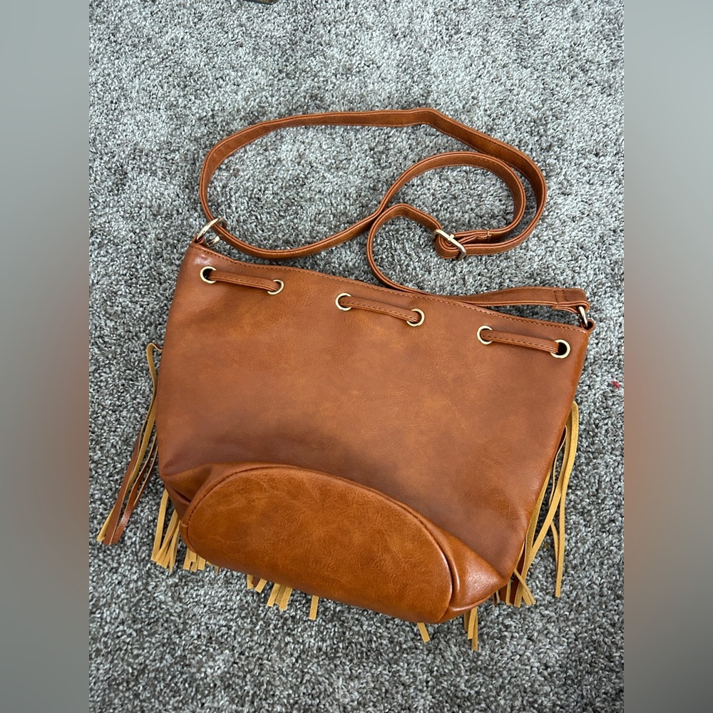 Faux Leather Fringe Bucket Bag - Picture 3 of 3